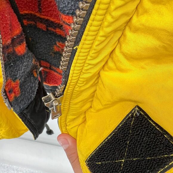 Descente Vintage Yellow Aztec Print Fleece Lined Men's Ski Jacket Sz. 3 - Picture 3 of 7